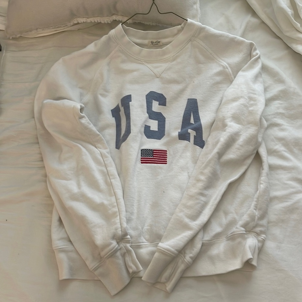 Brandy Melville Sweatshirt